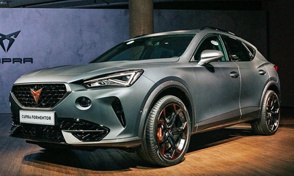 Cupra Formentor erhält einen hervorragenden Kofferraumschutz, der ihn alltagstauglich macht!