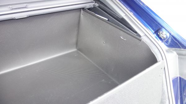 Exakt passend an jeder Stelle des Kofferraums von Audi Q8