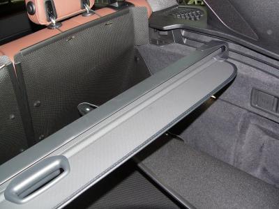 Kofferraumschutz für BMW X5 innerhalb von Sekunden aufklappbar. Selbsttragend und stabil.