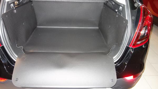 (Platzhalterfoto) Setzen Sie unseren Kofferraumschutz in Ihren Opel Mokka E / Mokka B ein und Sie brauchen sich keine Gedanken mehr zu machen, egal was Sie transportieren wollen
