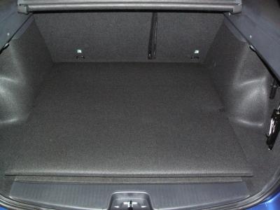 Passgenaue Kofferraumwanne für Dacia Logan MCV, der professionelle Kofferraumschutz gegen Schmutz, Nässe und Beschädigung