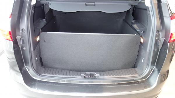 Kofferraumwanne Ford Grand C-Max ist ein Vollschutz, auf den Sie sich immer verlassen können.