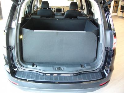 Passgenaue Kofferraumwanne für Ford Galaxy, der hohe Kofferraumschutz gegen Schmutz, Nässe und Beschädigung