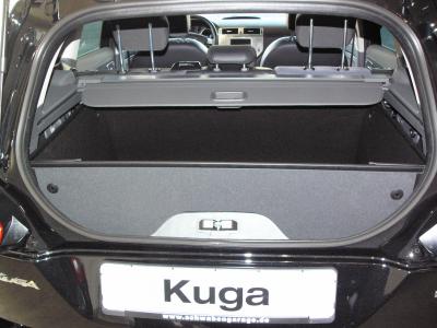 Passgenaue Kofferraumwanne für Ford Kuga, der hohe Kofferraumschutz gegen Schmutz, Nässe und Beschädigung