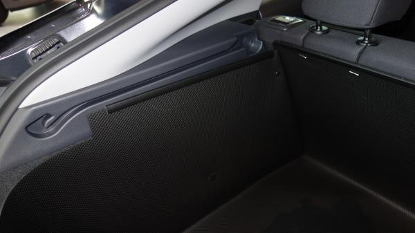 Ein Schutz der Seitenwände wie mit der Erstausstattung von IONIQ geliefert