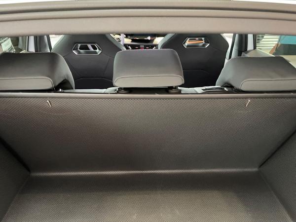 Cupra Born, die Rückwand wird geschützt zuverlässig und dauerhaft