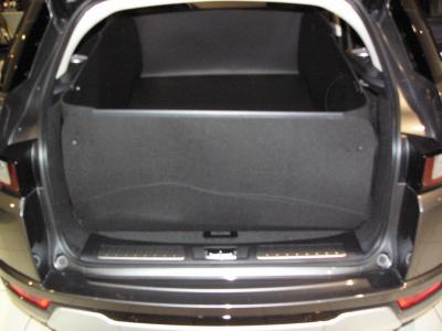 Hoher Kofferraumschutz für Land Rover Evoque,  passgenaue Kofferraumwanne gegen Schmutz, Nässe und Beschädigung