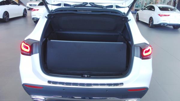 Kofferraumwanne GLA. Professioneller Rundumschutz gegen Schmutz und Beschädigung