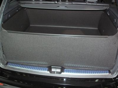 Kofferraumwanne GLC mit klappbarer Rückwand