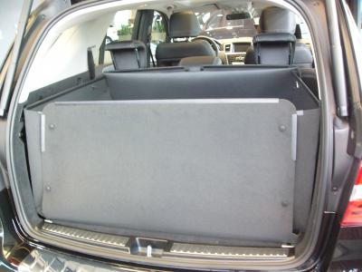 Kofferraumwanne GLE, Schutz bei aufrechten und umgeklappten Rücksitzen