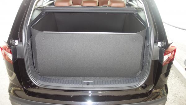 Der Schutz der Stoßstange Ihres ENYAQ hochgestellt, ergibt einen hohen Schutz für die Heckklappe