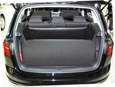 Kofferraumwanne Golf Sportsvan. 1. für Kofferraum, 2. gesamten Laderaum