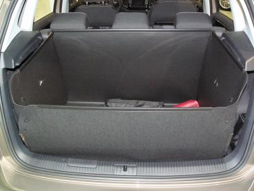 Kofferraumwanne Golf Sportsvan. Professioneller Schutz