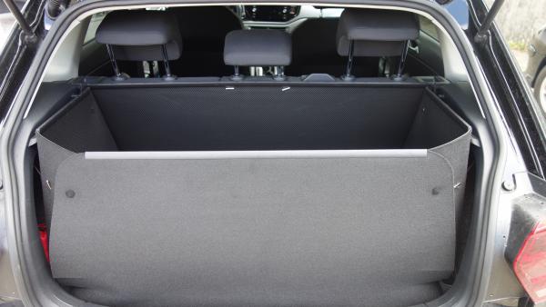 Stoßdämpferschutz für VW Polo hochgestellte entsteht eine hohe, wasserdichte und stabile Kofferraumwanne in der Sie nicht nur Ihren Hund transportieren können, sondern alles , was im Alltag anfällt.