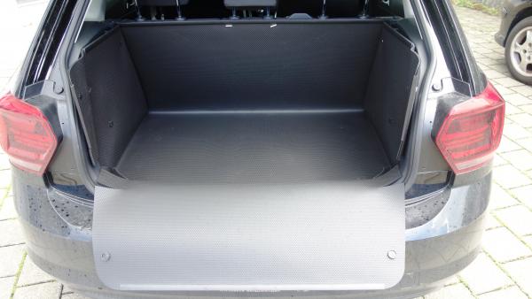 Sie haben nicht nur für den gesamten Kofferraum von VW Polo sondern auch für die Ladekante und Stoßstange professionellen und zuverlässigen Schutz vor Schmutz und Beschädigung. Der inhaenger ist selbststehend, ohne Klettverschlüsse, Bänder oder Schnüre.