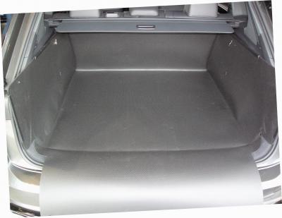 Sie haben nicht nur für den gesamten Kofferraum von VW Touareg sondern auch für die Ladekante und Stoßstange professionellen und zuverlässigen Schutz vor Schmutz und Beschädigung. Der inhaenger ist selbststehend, ohne Klettverschlüsse, Bänder oder Schnüre