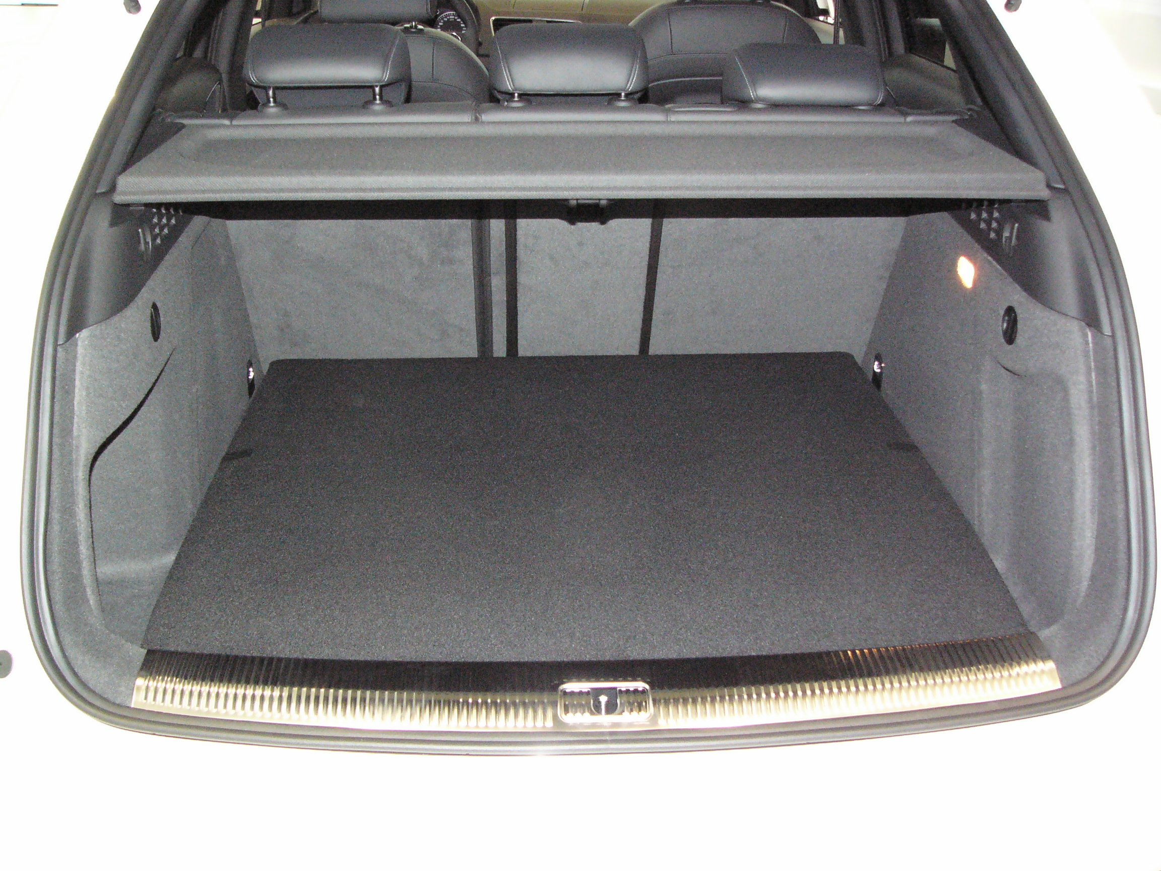 Unübertrefflicher Kofferraumschutz Q3 Kofferraumwnne: Audi