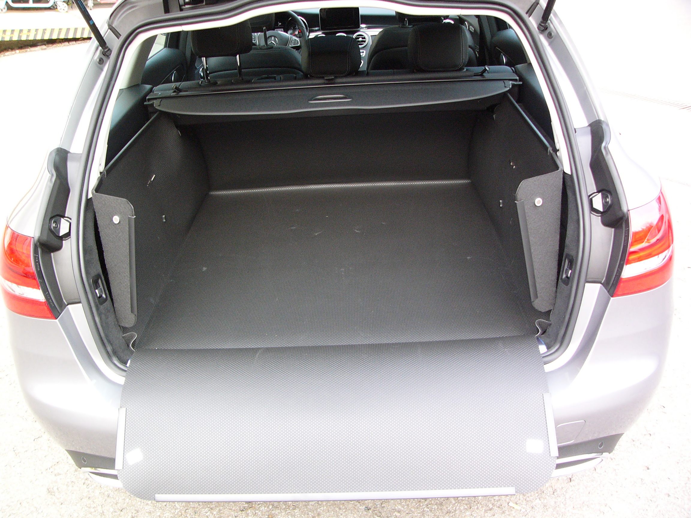 Kofferraumwanne, Mercedes T-Modell für C-klasse Hundebox