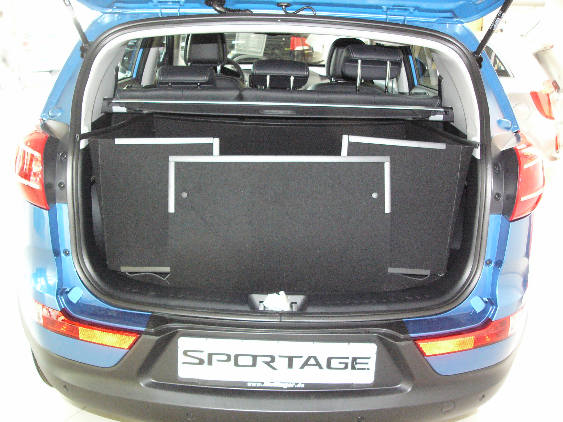 Dauerhaft Kia Sportage: Kofferraumwanne verlässlicher Kofferraumschutz