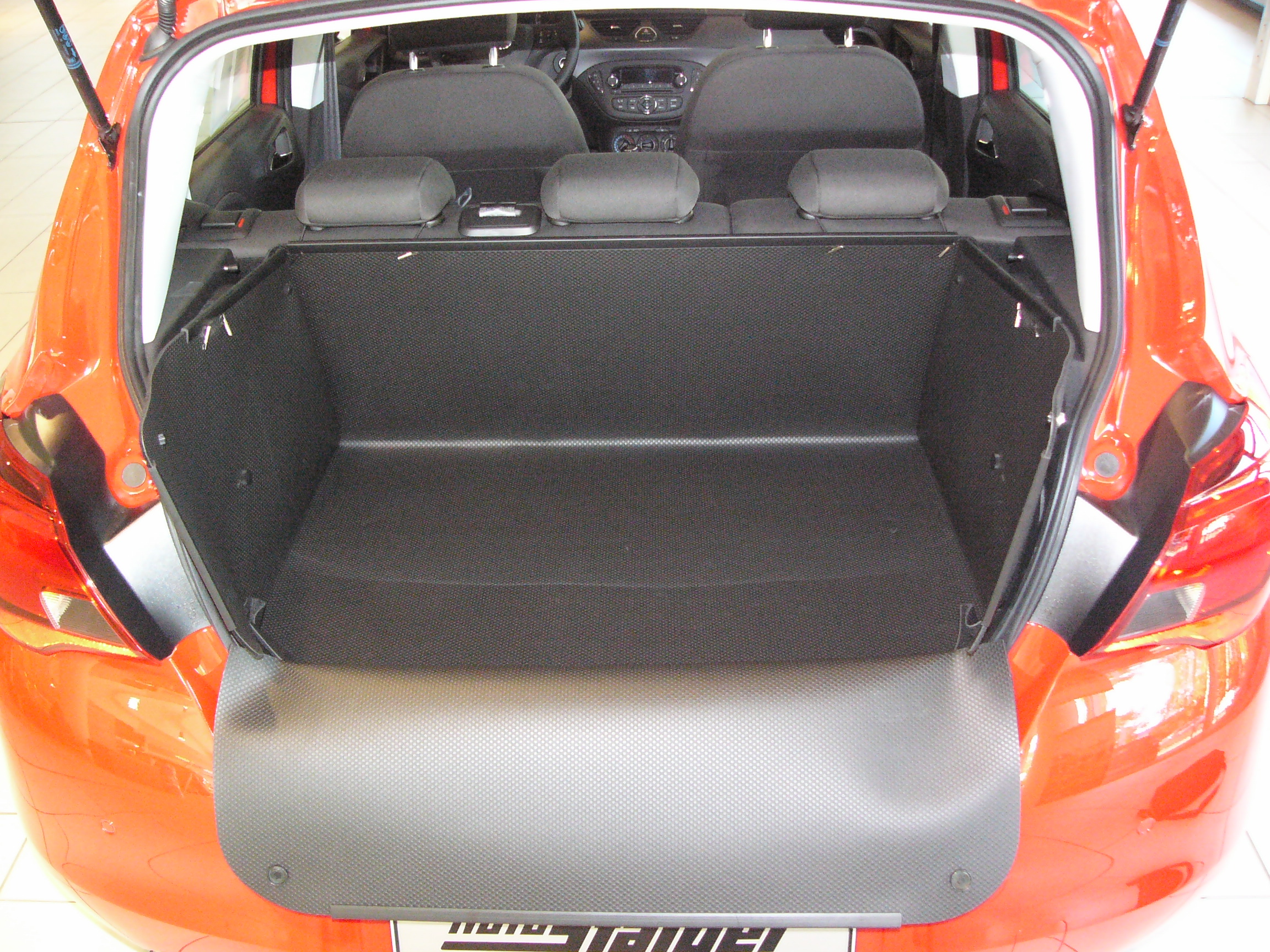 Kofferraumwanne, Opel Corsa Hundebox für