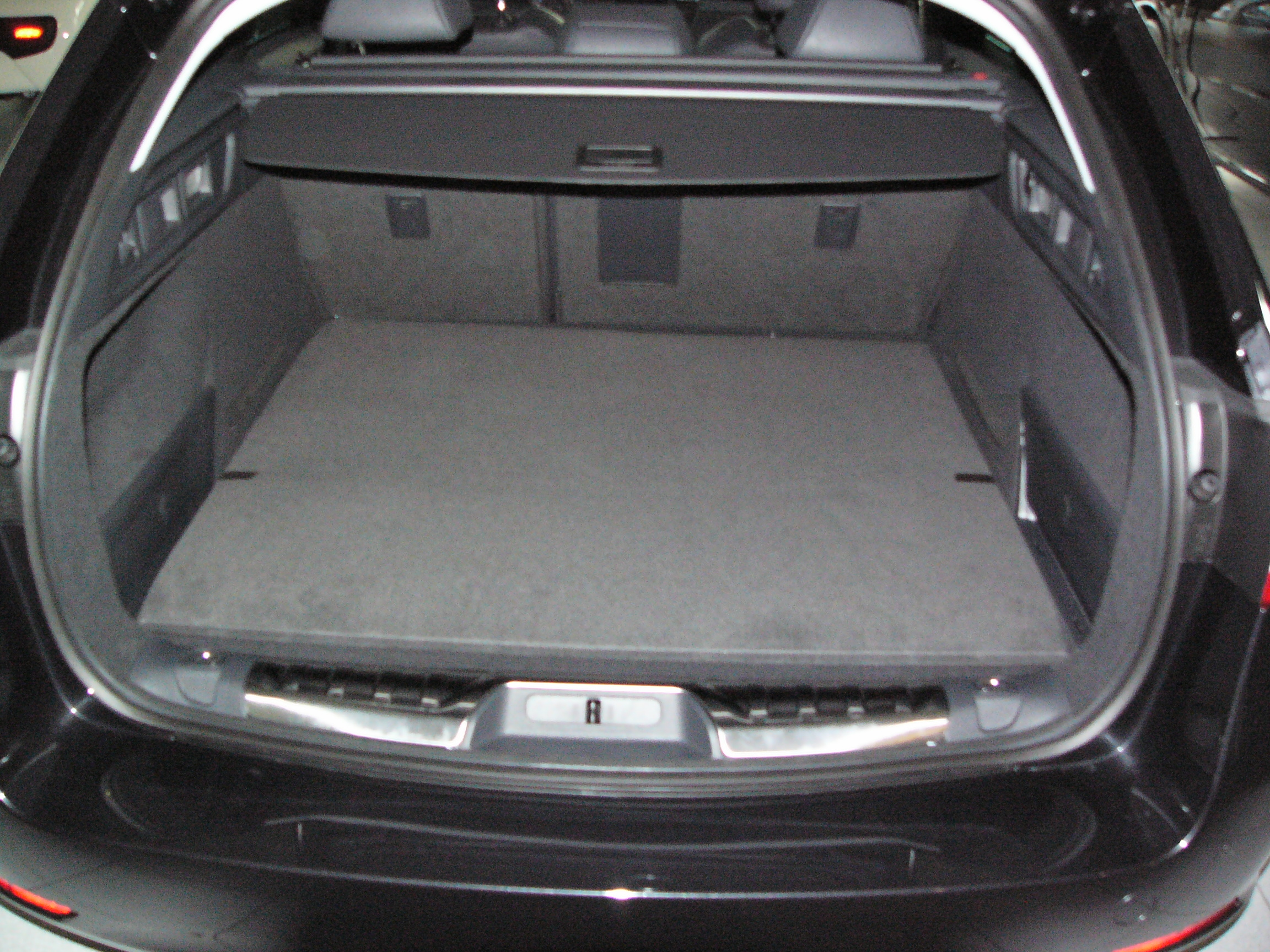 Kofferraumwanne, Hundebox für Peugeot 508 SW