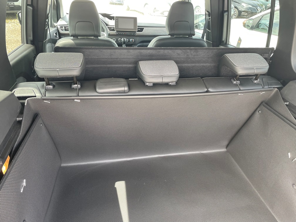 Eine besondere Kofferraumwanne für Renault Kangoo