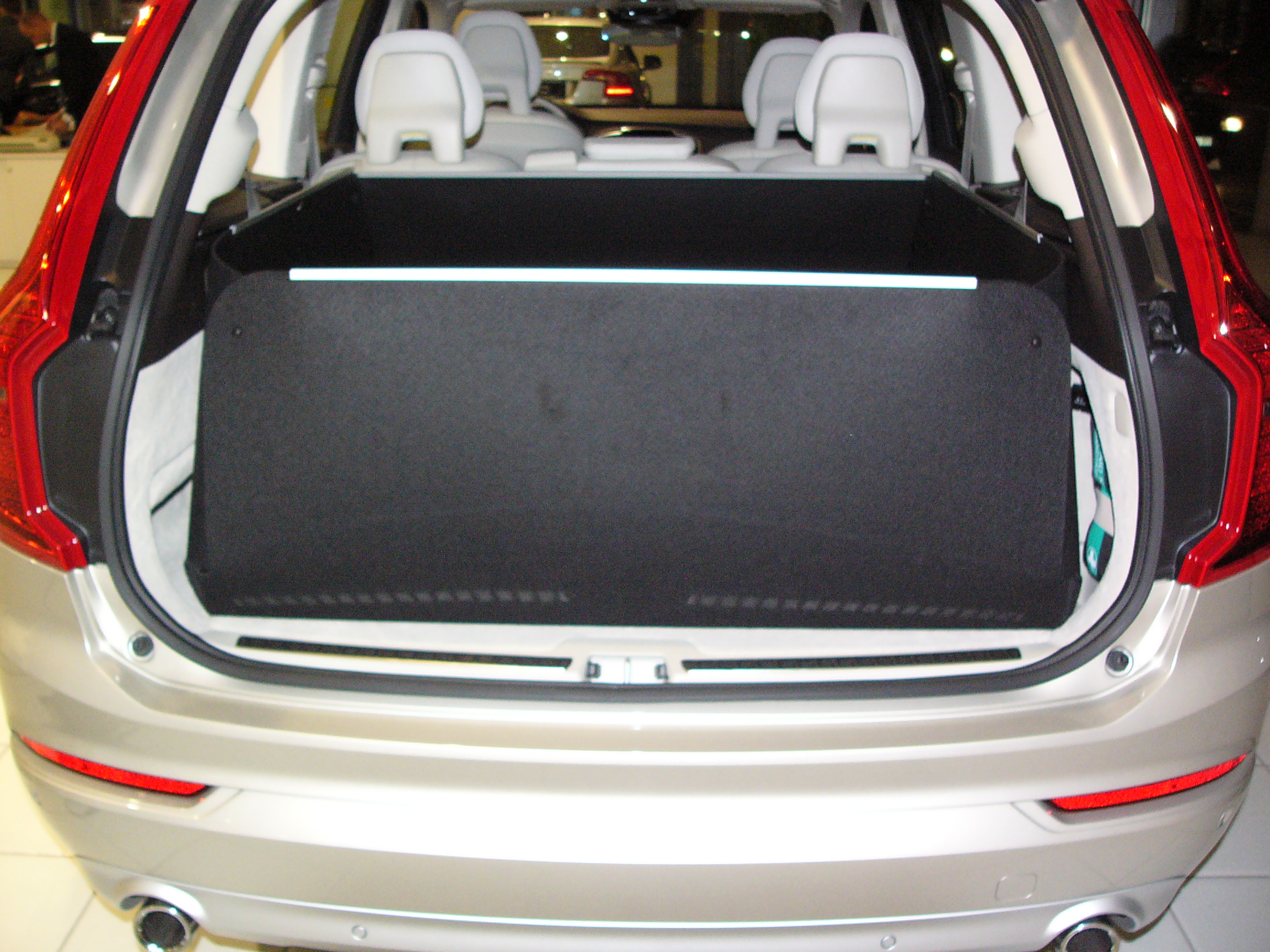 Kofferraumwanne für Volvo XC90. Eigene Klasse