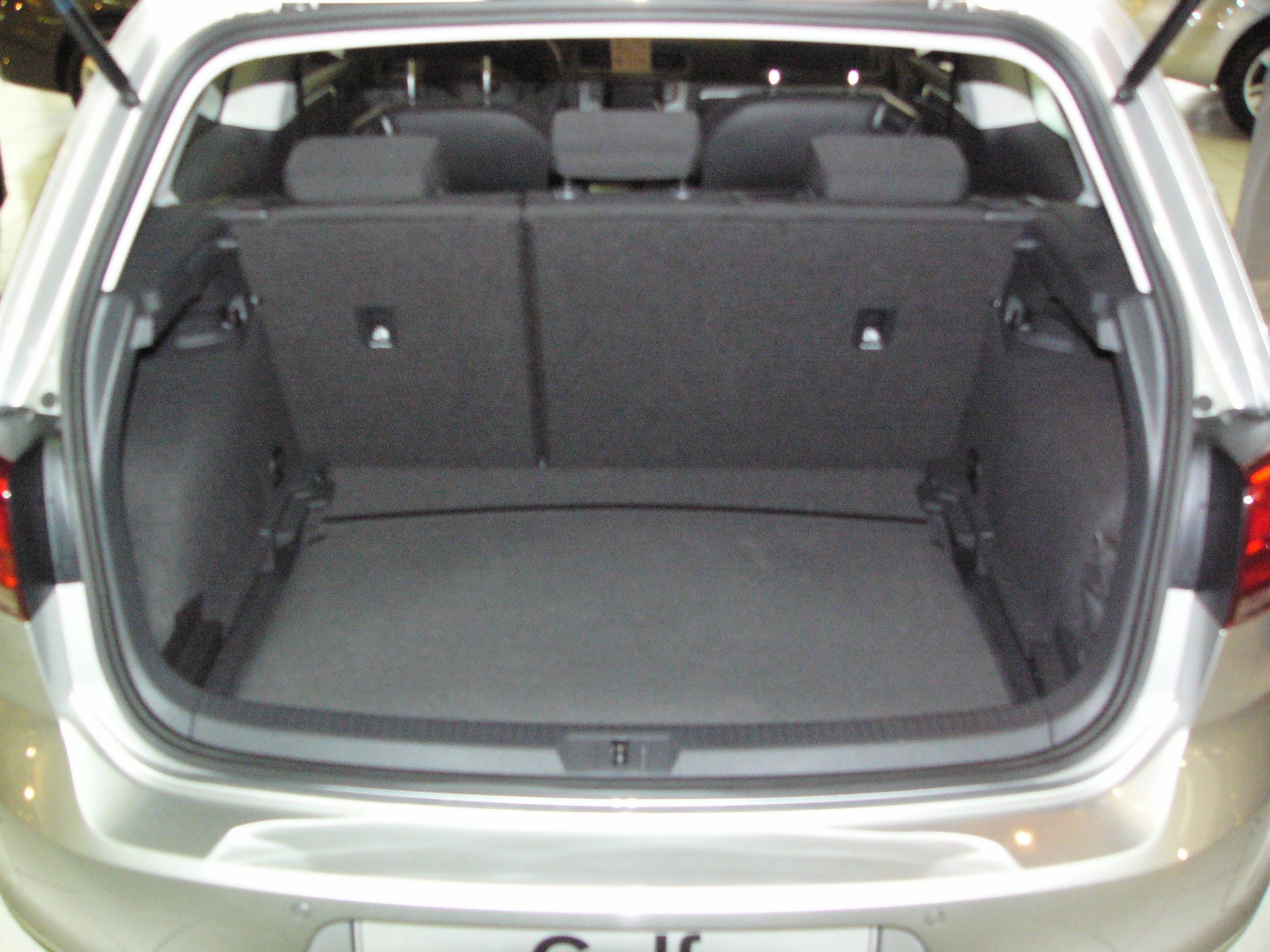 Kofferraumwanne für VW Golf 7 unübertrefflicher ein als