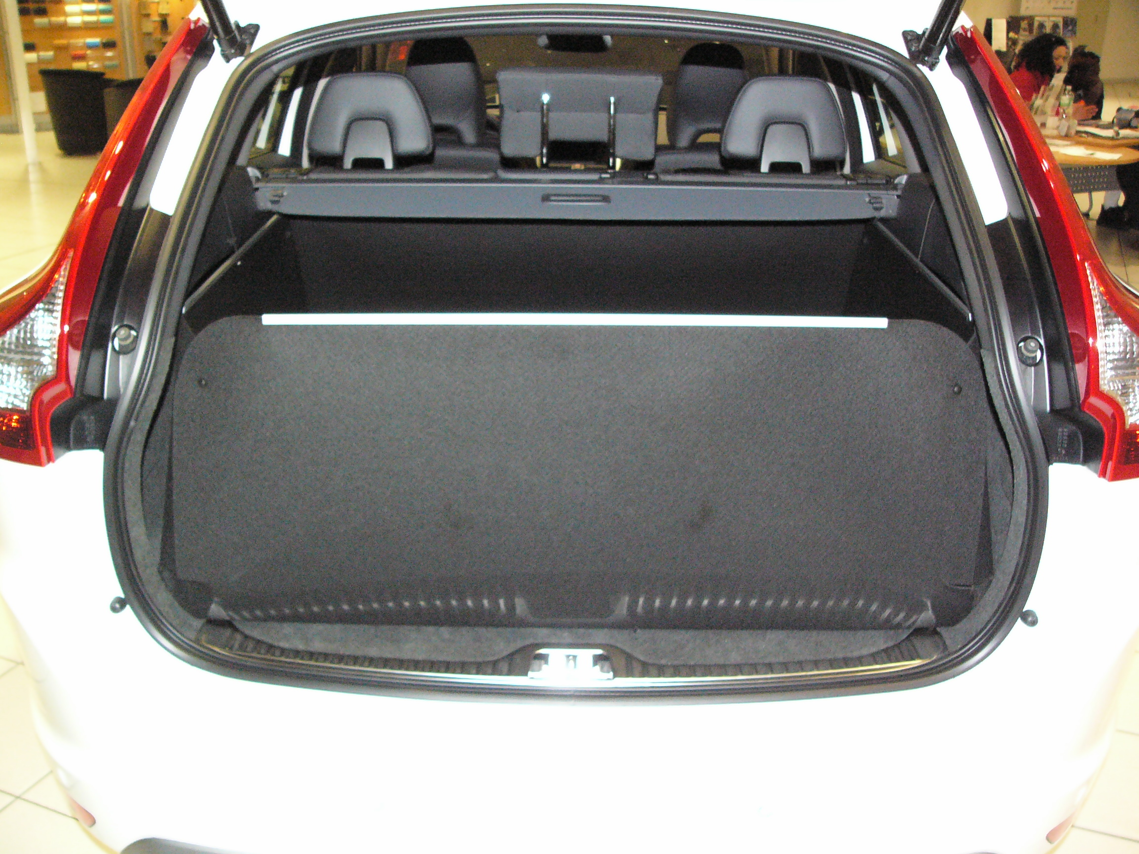 Kofferraumwanne, Hundebox für Volvo XC60