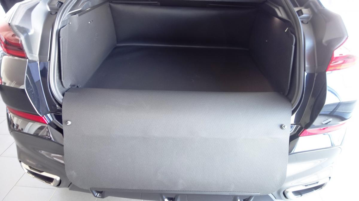Ein hochwertiges Auto wie BMW X6 braucht einen adäquaten Schutz für den Kofferraum. Absoluter Schutz der Karosserie