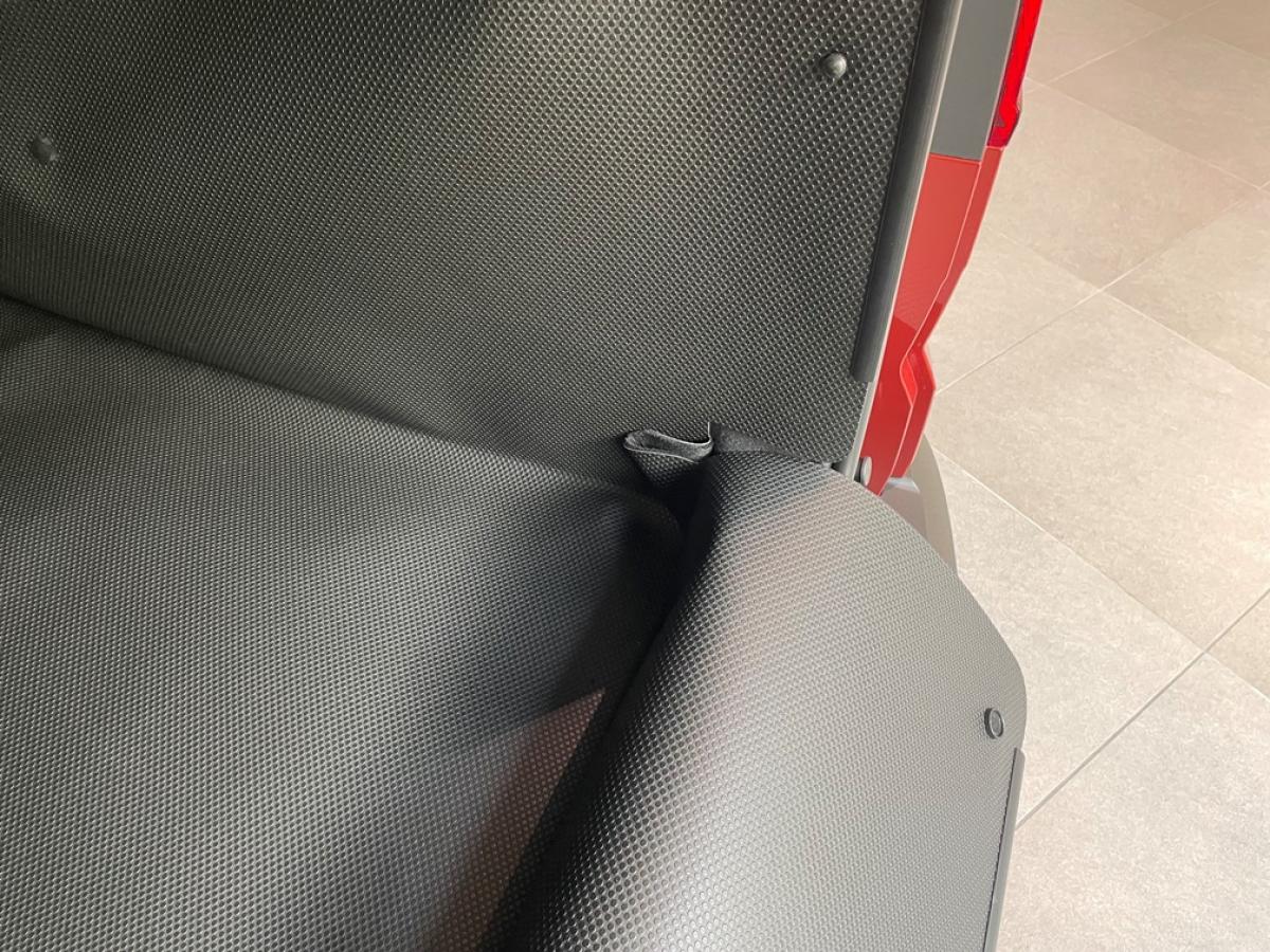 Unvergleichlicher Kofferraumschutz, der wasserdicht und unverwüstlich ist.