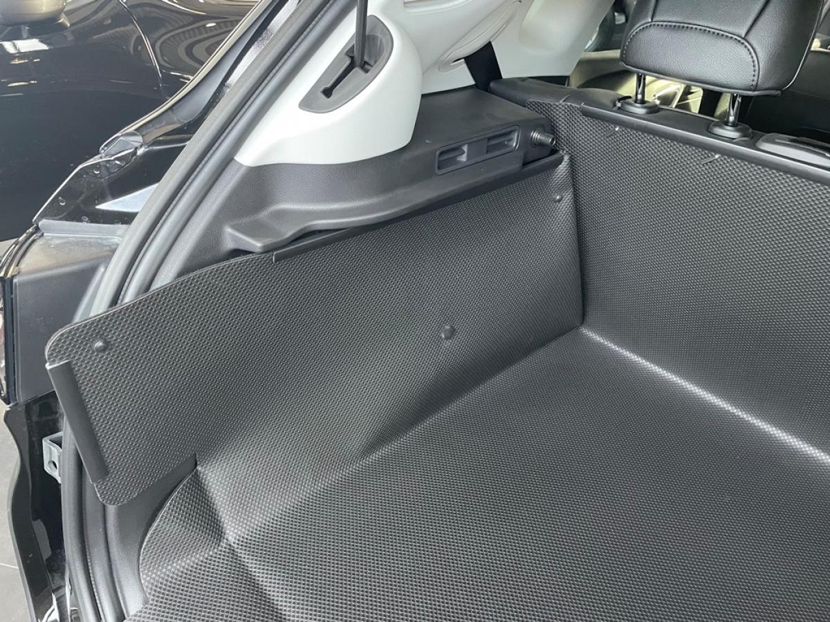 Kofferraumverkleidung Jeep Compass Hybrid, kann man den Kofferraum noch besser schützen?