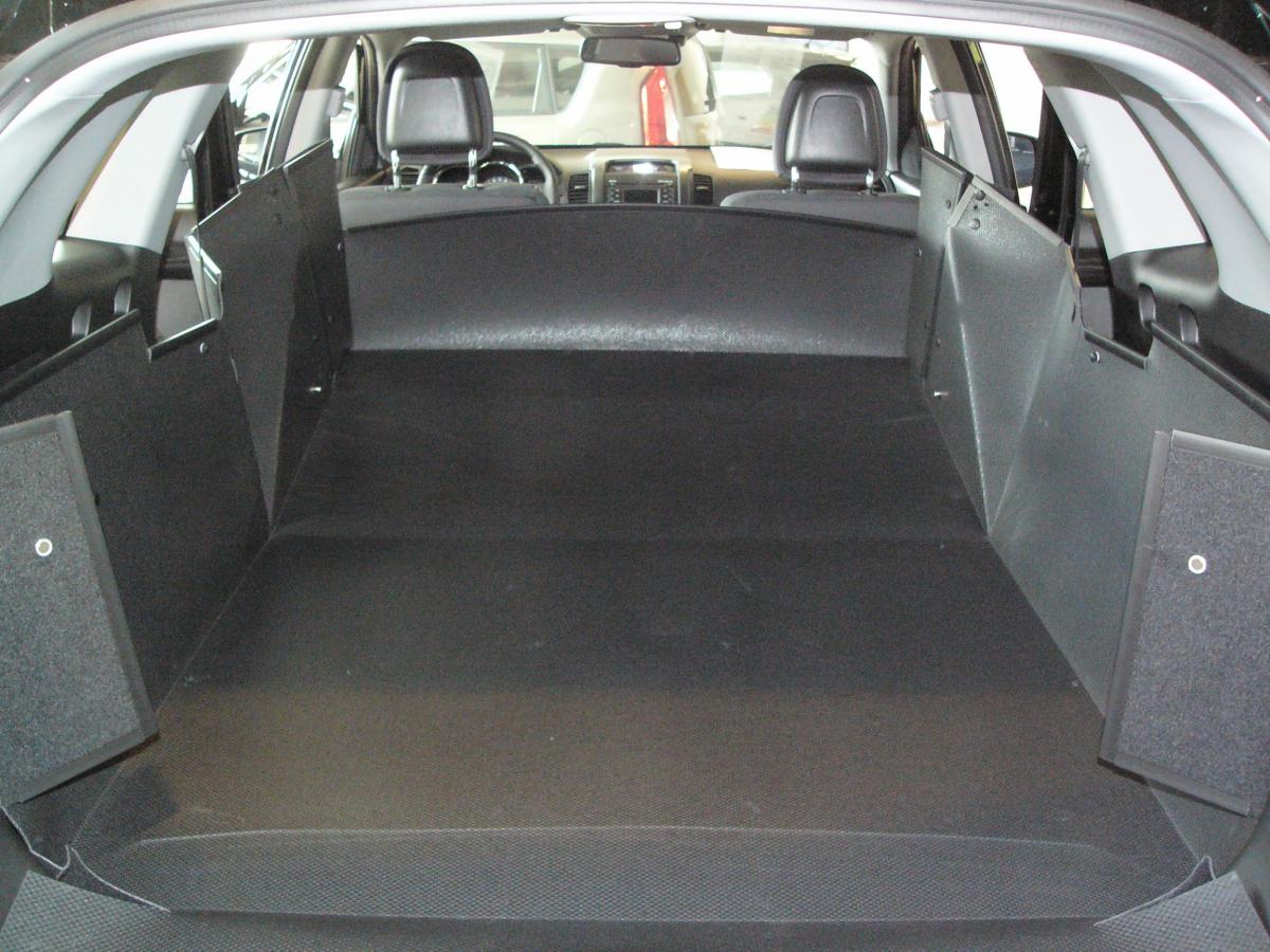 Kofferraumschutz Kia Sorento für gesamten verfügbaren Laderaum