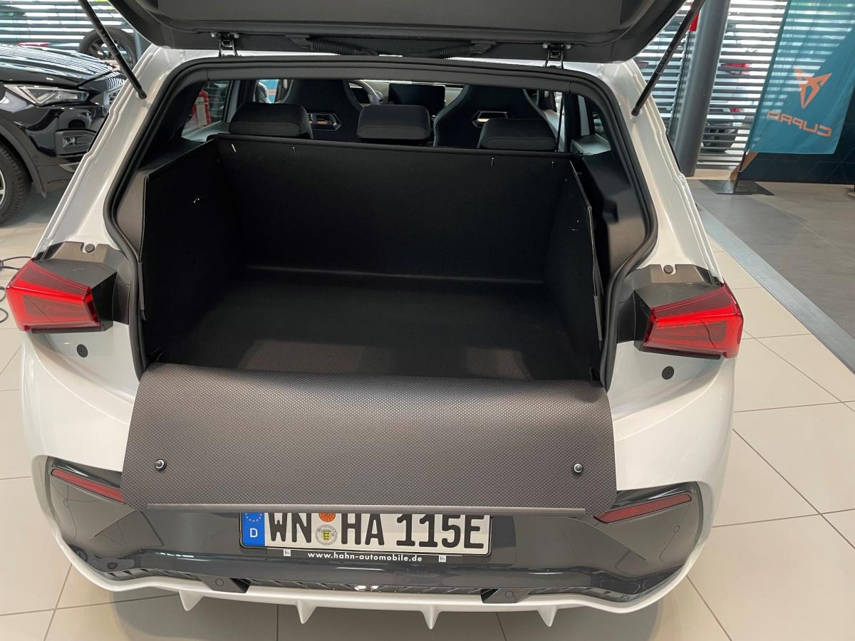 Kofferraumschutz für Cupra Born Maximal möglicher Schutz wird garantiert, einschl. der Stoßstange un d der Ladekante