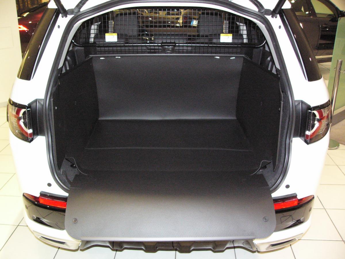 Der hohe Kofferraumschutz für Land Rover  Discovery Sport,  passgenaue Kofferraumwanne gegen Schmutz, Nässe und Beschädigung