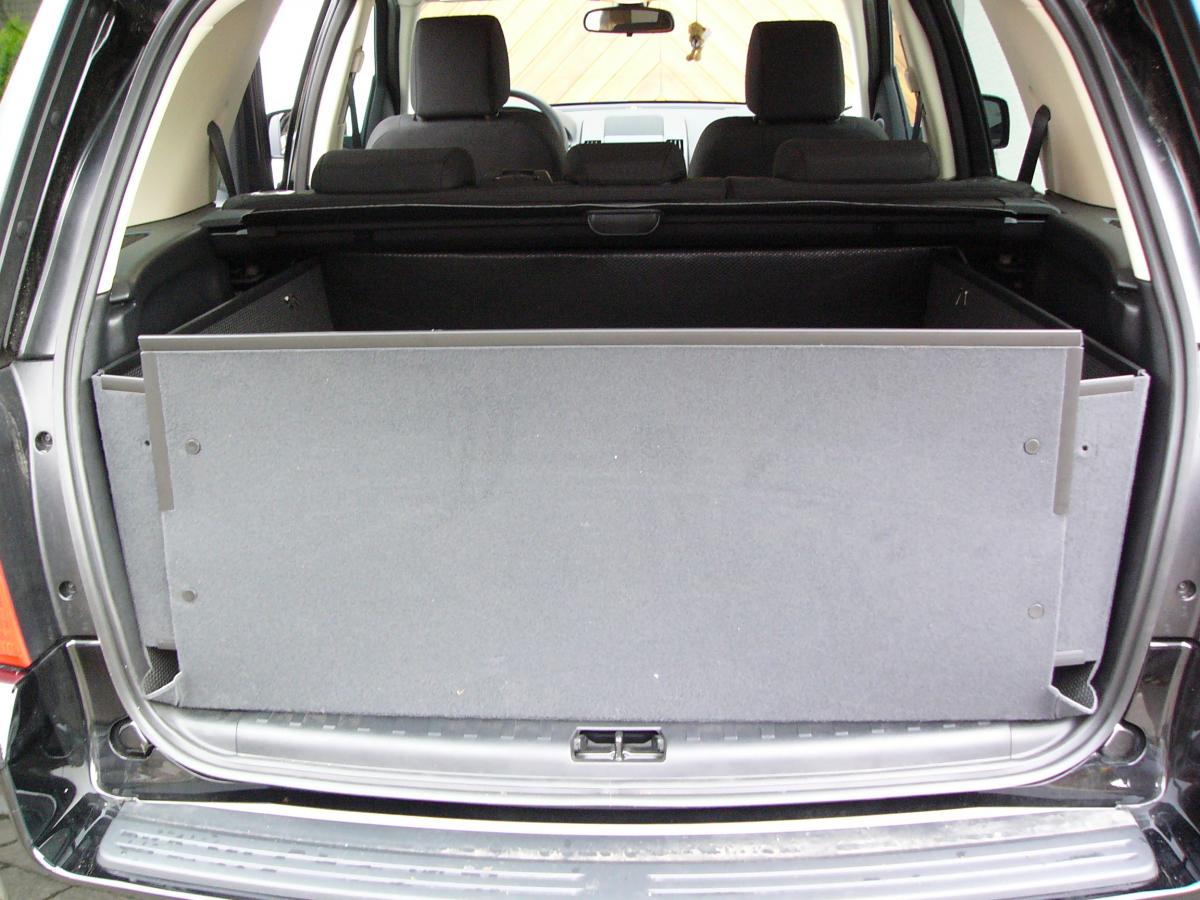 Hoher Kofferraumschutz für Land Rover Freelander 2,  passgenaue Kofferraumwanne gegen Schmutz, Nässe und Beschädigung