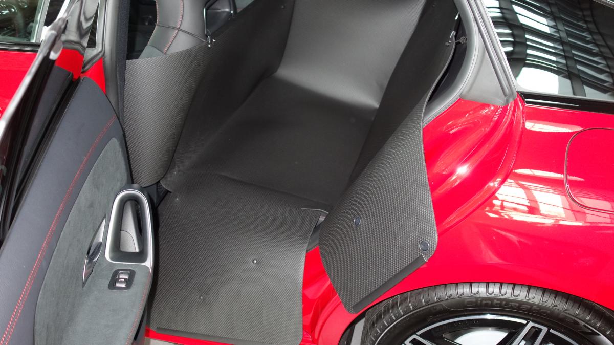 Rückbank Ihres Ford Focus wird 2/3 zuverlässig geschützt