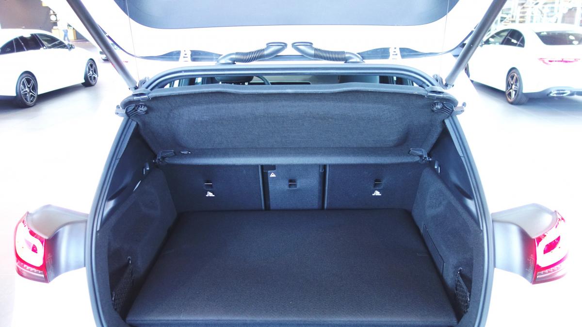 Kofferraumwanne GLA. Professioneller Rundumschutz gegen Schmutz und Beschädigung