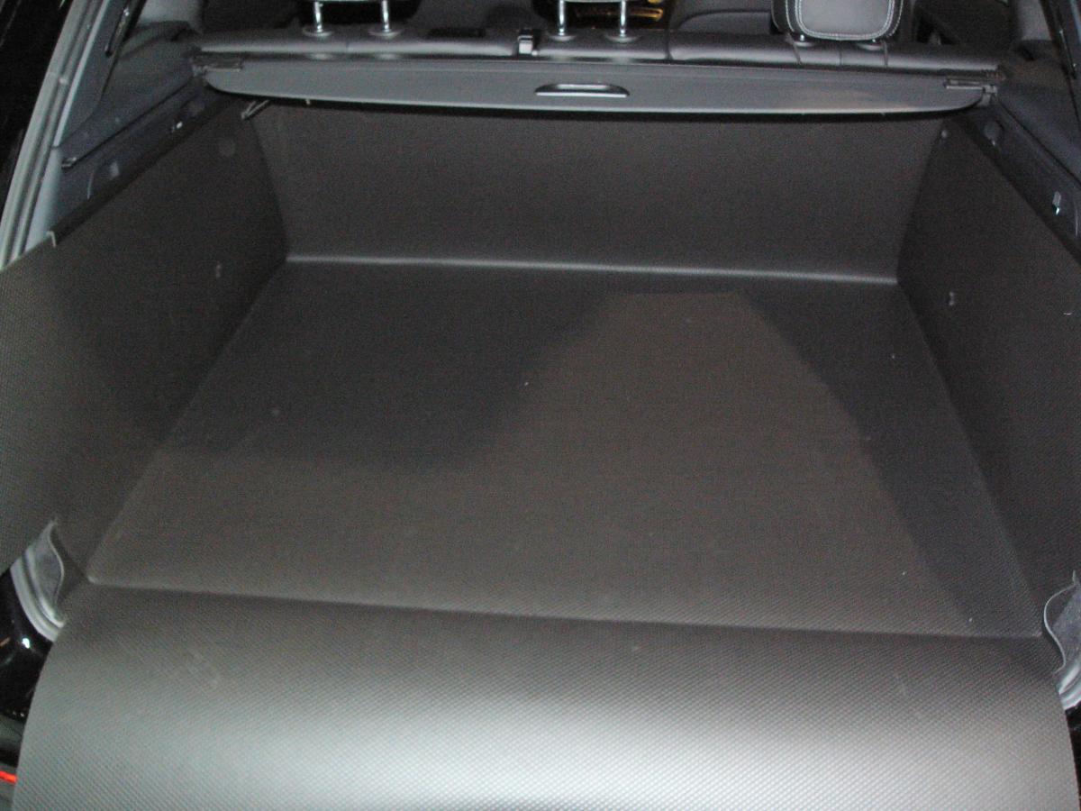 Kofferraumwanne GLC mit klappbarer Rückwand