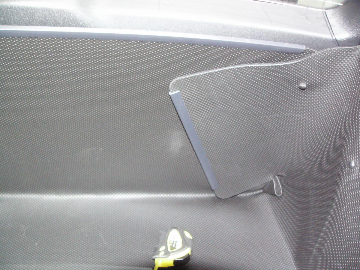 Auch die Heckklappe wird zuverlässig bis zum Fenster geschützt.