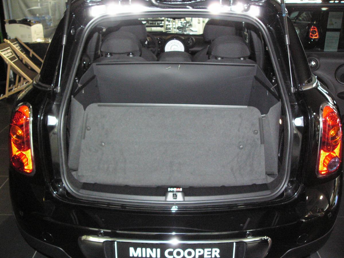 Kofferraumschutz für Mini Countryman,  passgenaue Kofferraumwanne hoch, gegen Schmutz, Nässe und Beschädigung