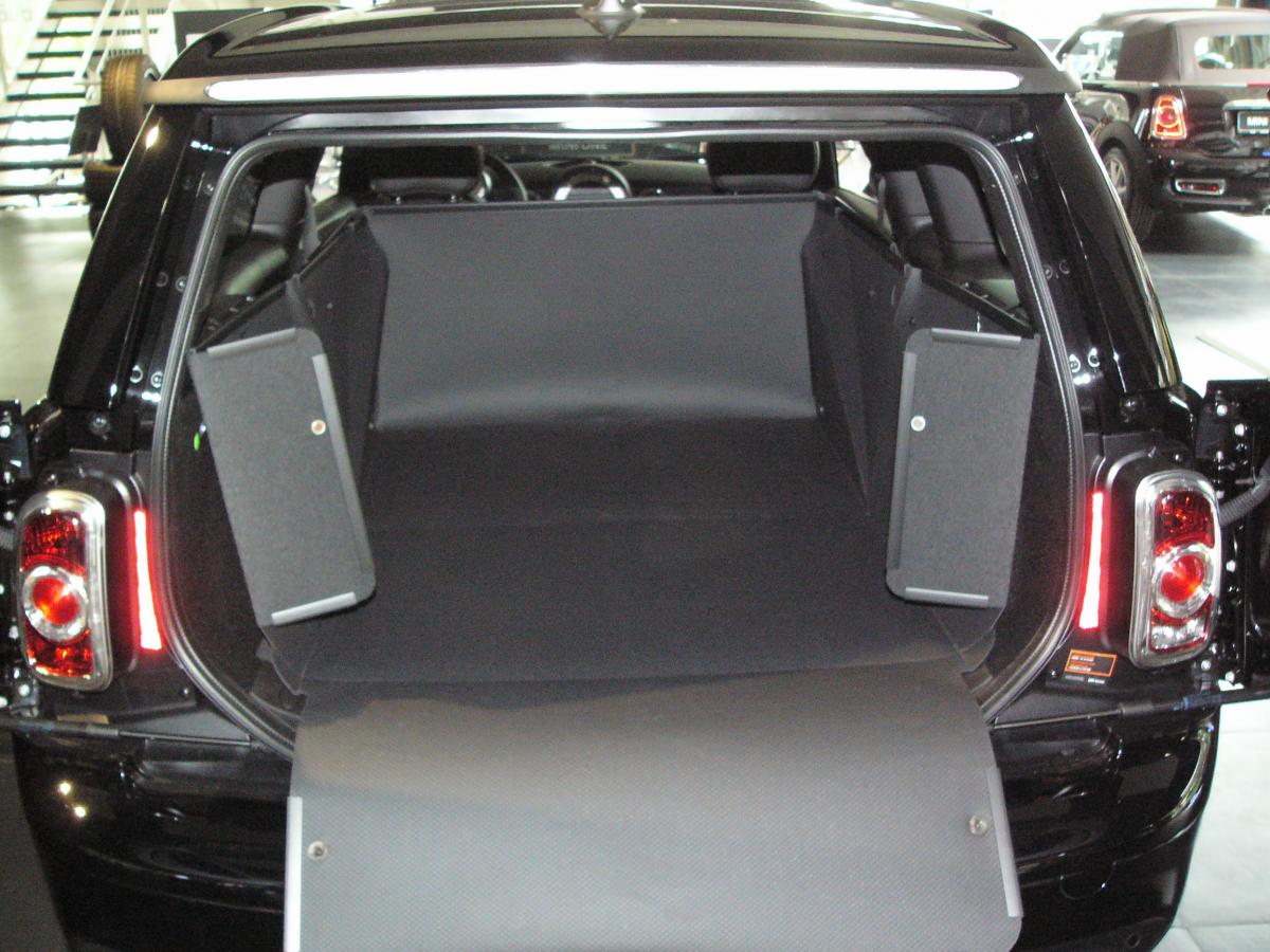 Hoher Kofferraumschutz für Mini Clubman ,  passgenaue Kofferraumwanne hoch, gegen Schmutz, Nässe und Beschädigung