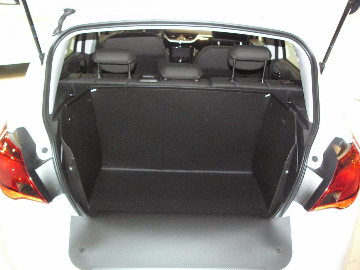 Kofferraumwanne Corsa