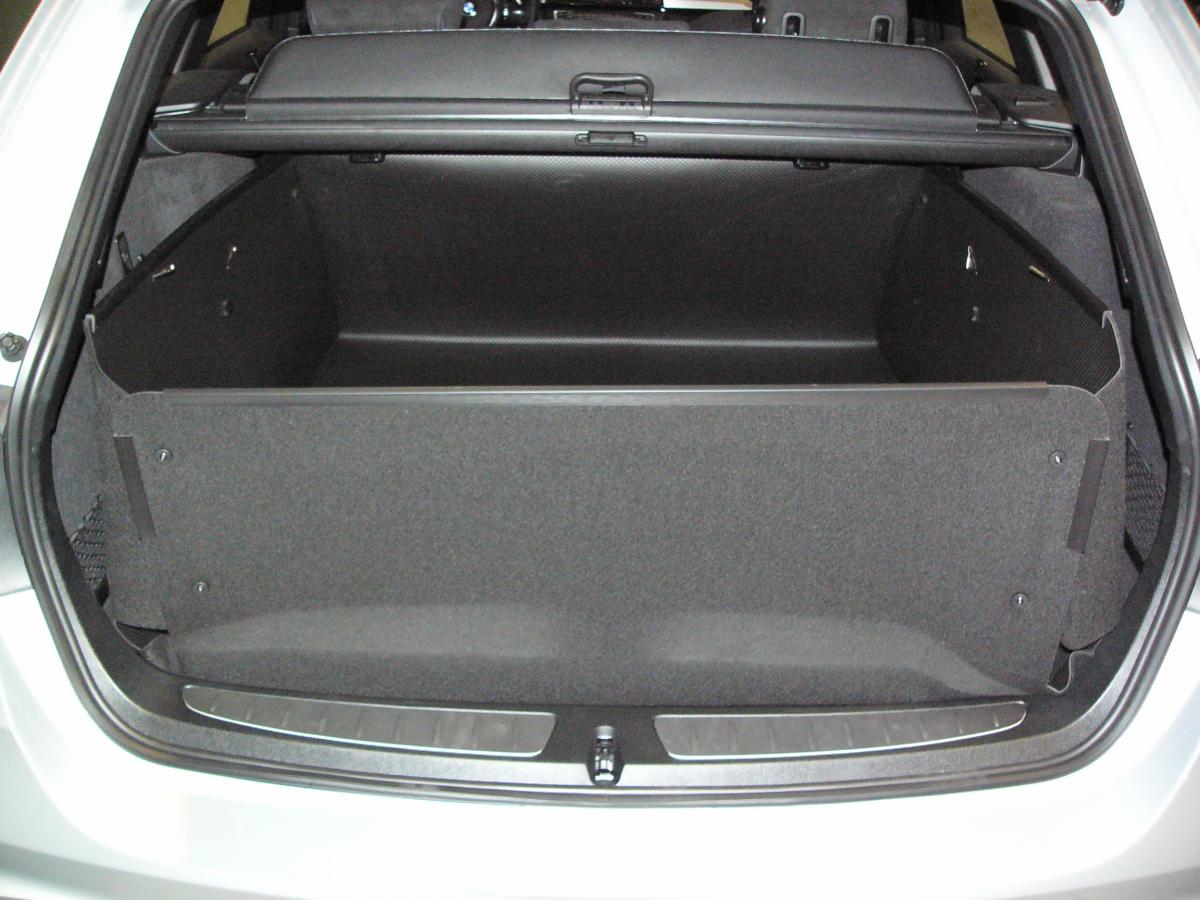 BMW 3er Touring Hybrid, Kofferraumverkleidung