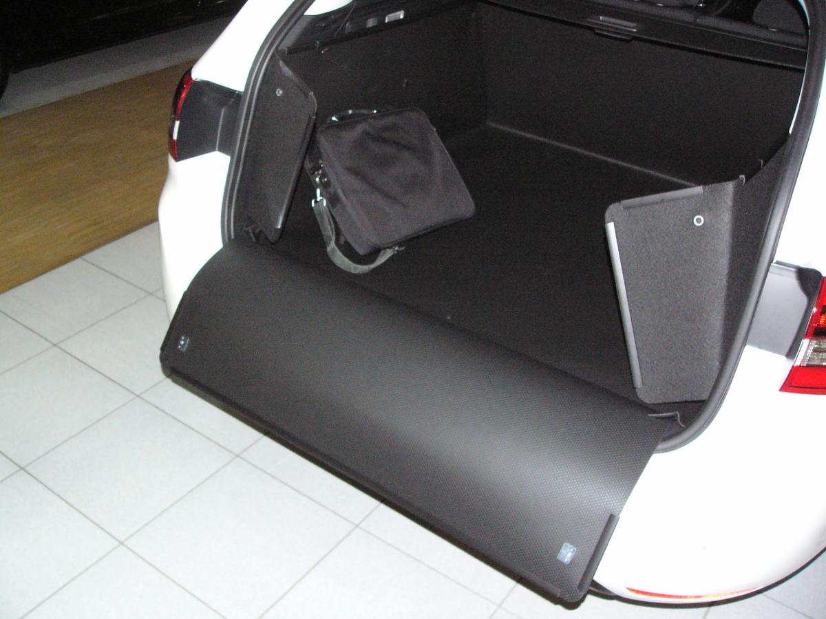 Kofferraumwanne 308 SW