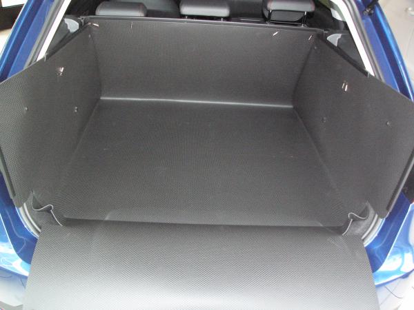 Kofferraumwanne Leon ST. 100% Schutz!