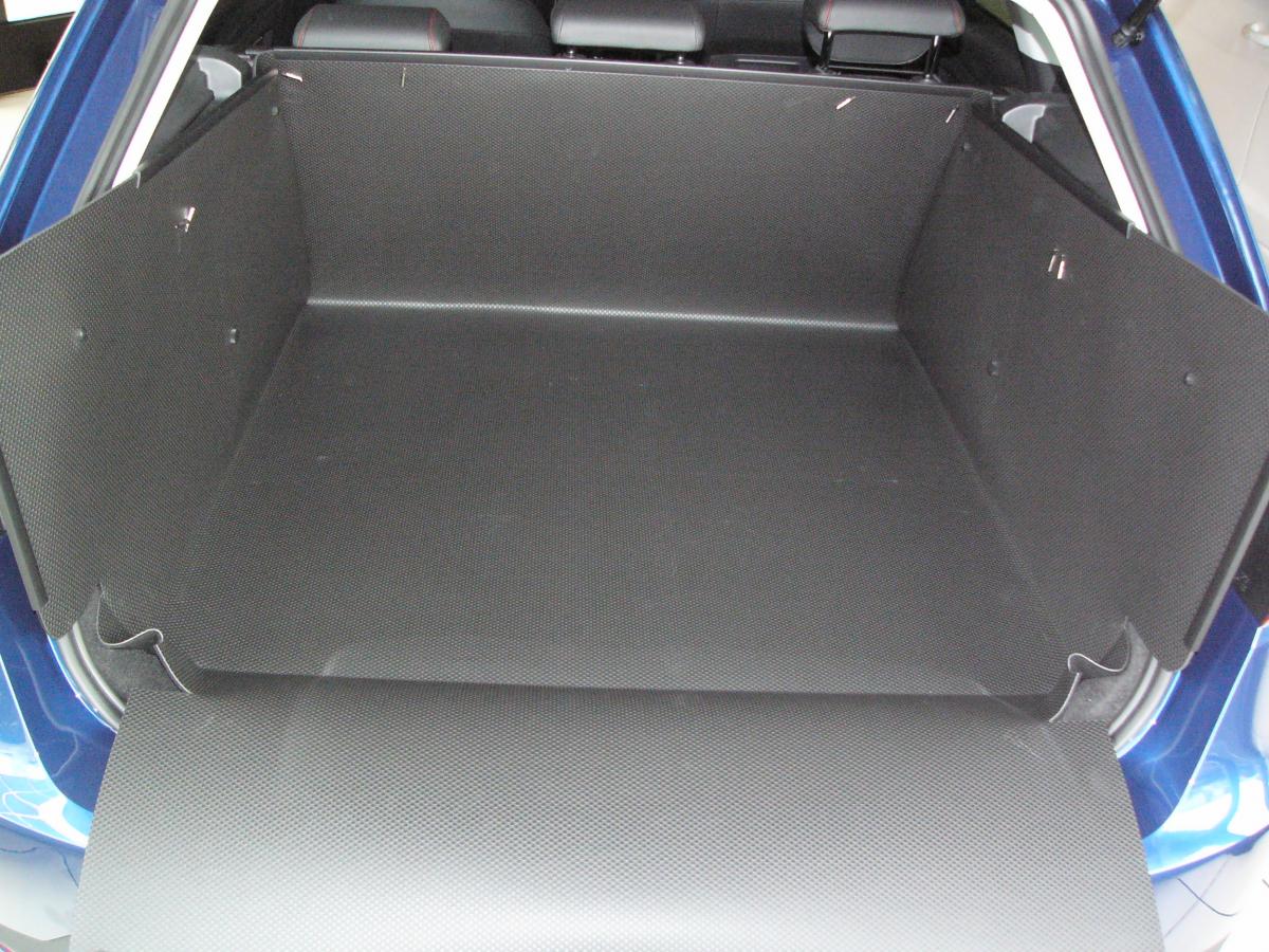 Professionelle Kofferraumwanne für Seat Leon ST, hoher unübertrefflicher  Kofferraumschutz