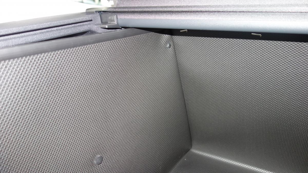 Mit diesem Kofferraumschutz erwerben Sie etwas, was zur Erstausstattung von Skoda Enyaq gehören müsste.