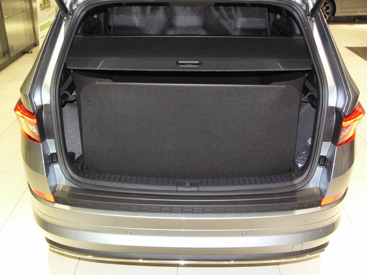 Stabile Kofferraumwanne für Kodiaq 5- / 7-Sitzer ohne Abdeckrollo. Professioneller Kofferraumschutz