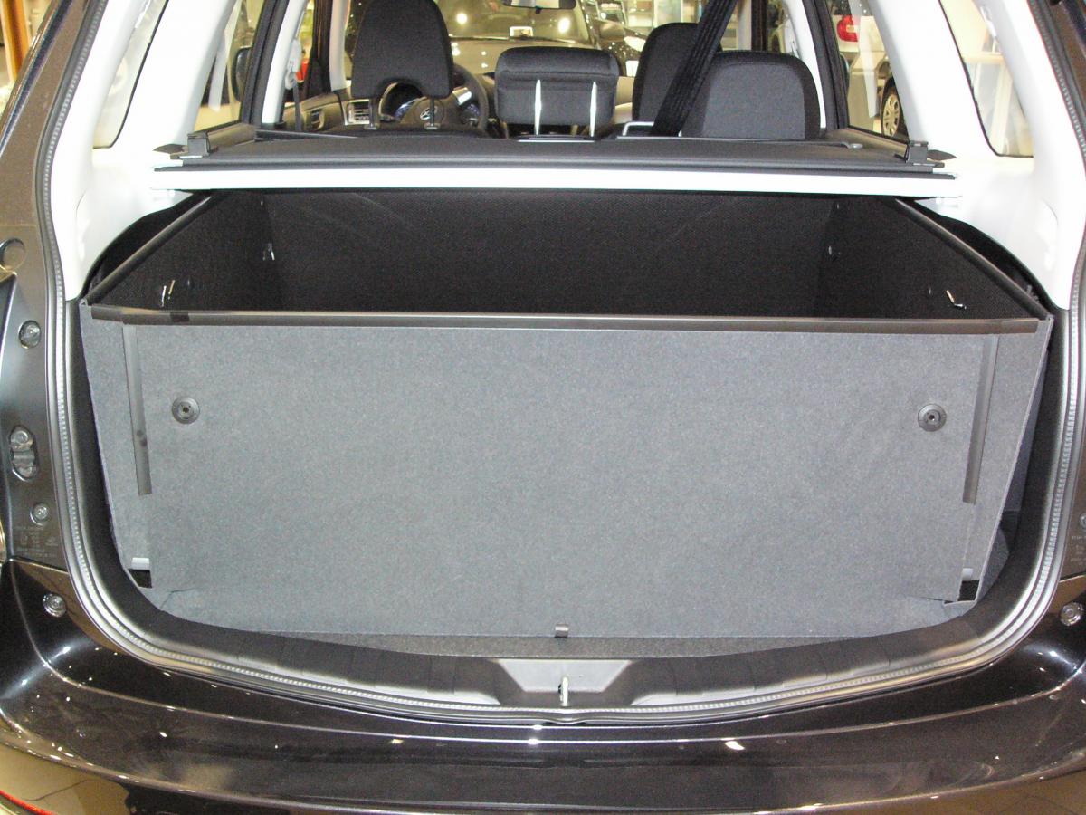 Kofferraumwanne Forester